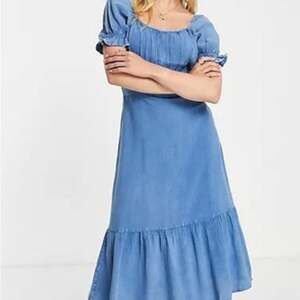 ASOS 🌸Influence🌸 Puff Sleeve Square Neck Tiered Midi Dress - SZ 8